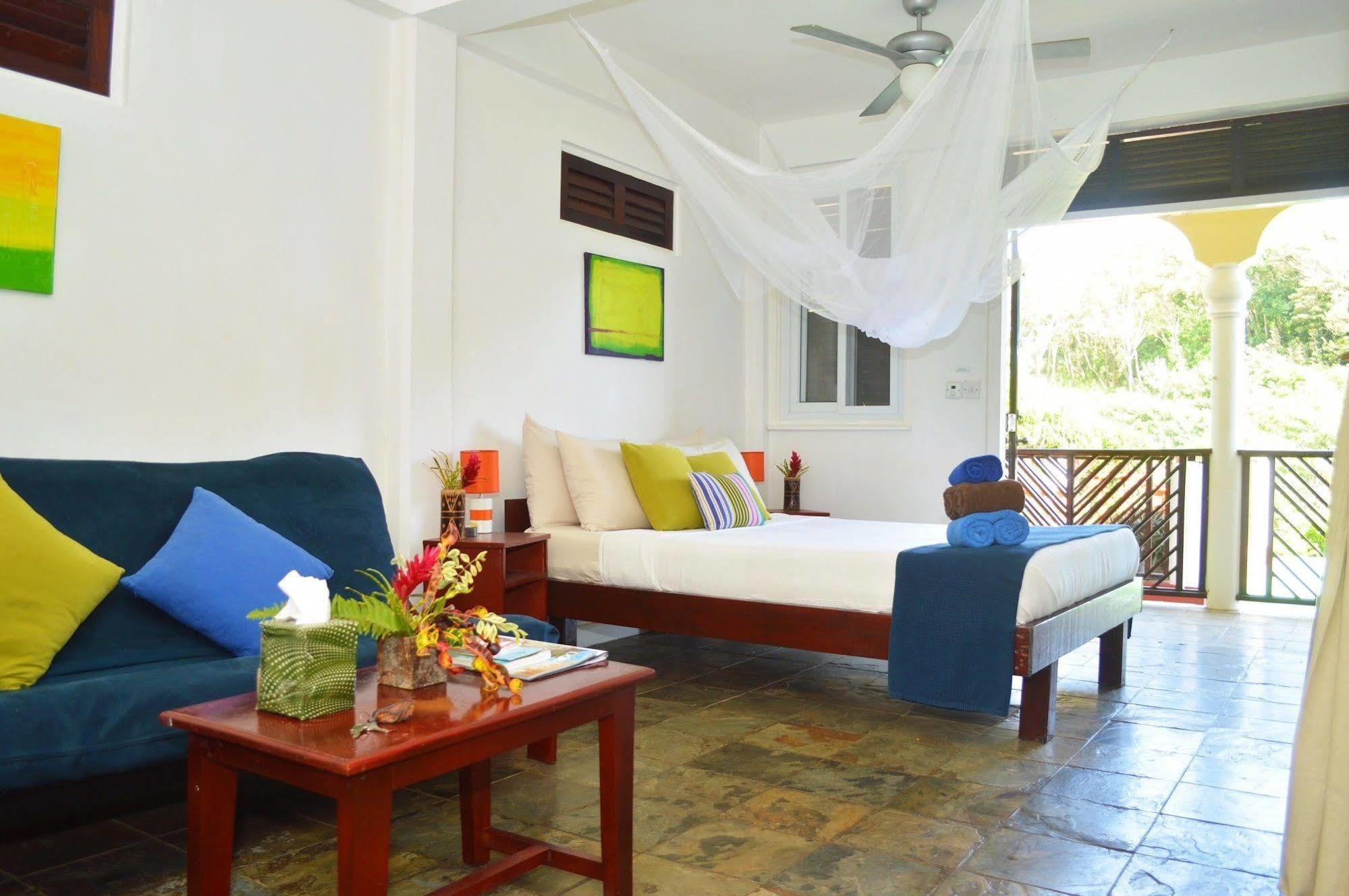 Calibishie Cove Hotel Exterior photo
